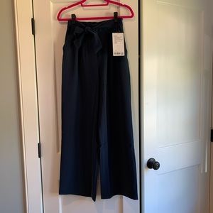 Lululemon Navy Noir Pant size 6